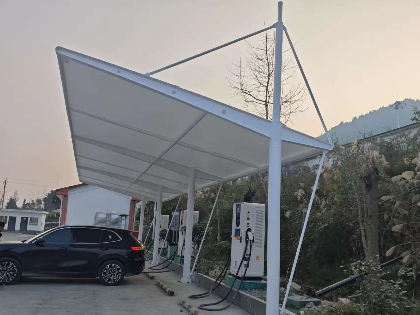贵州黔东南膜结构停车棚怎么选不踩坑？本地源头工厂详解选材与报价